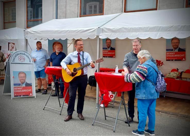 Benny Engelbrecht Til Torvedage I Grasten