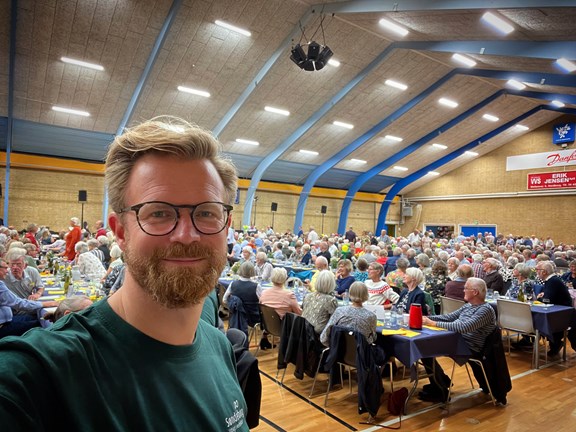 Benny Engelbrecht Til Forsamling